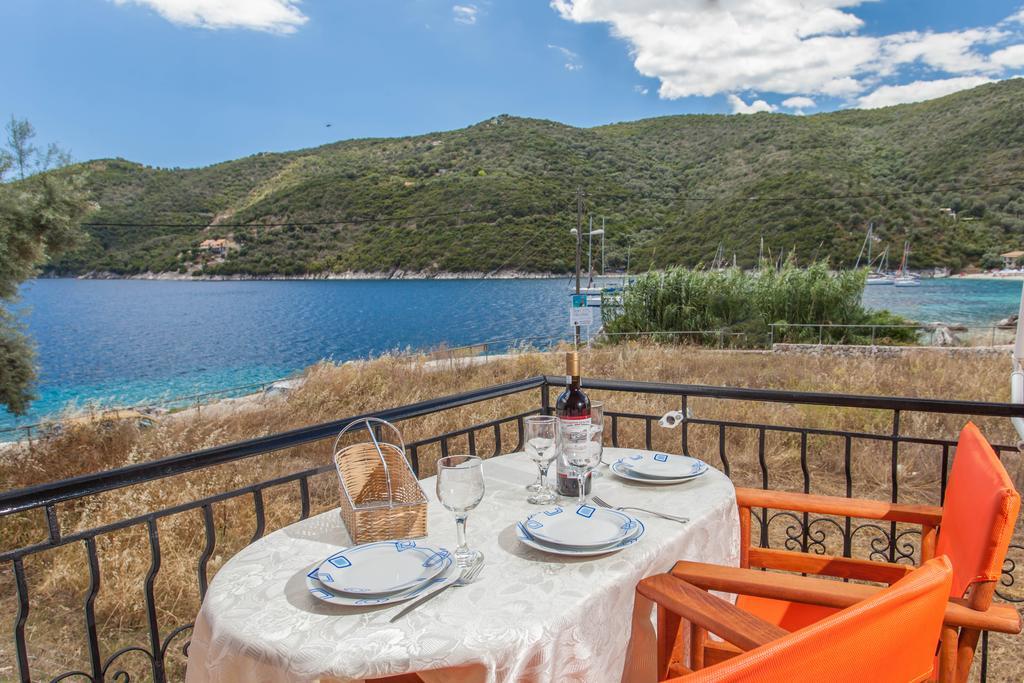 Ionio Sea Poros Studios Mikros Gialos Exterior foto